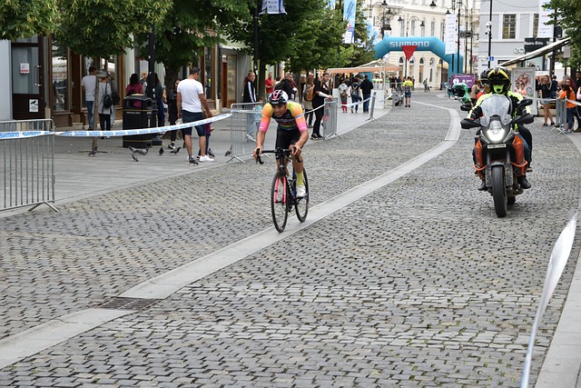 西蒙尼谈儿子国家队表现：希望他继续保持势头和热情，不断进步.